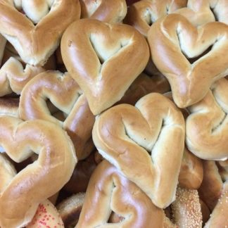 Plain heart shaped bagels (2 pack)